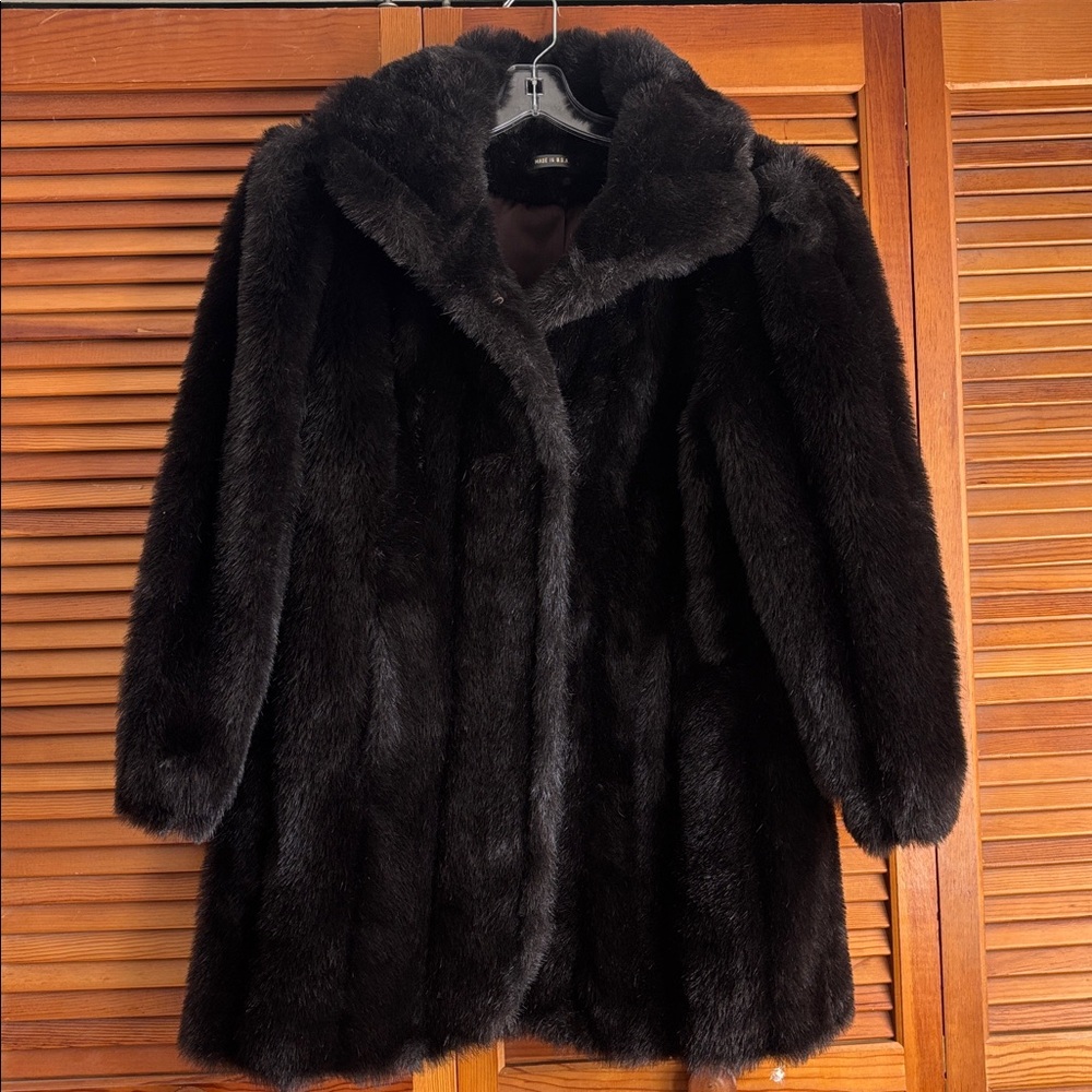 Vintage Black Faux Fur Women's Coat - Classic Luxe Outerwear Size 8 Made in USA